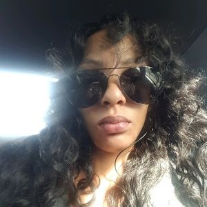 Meet your Posher, Ty